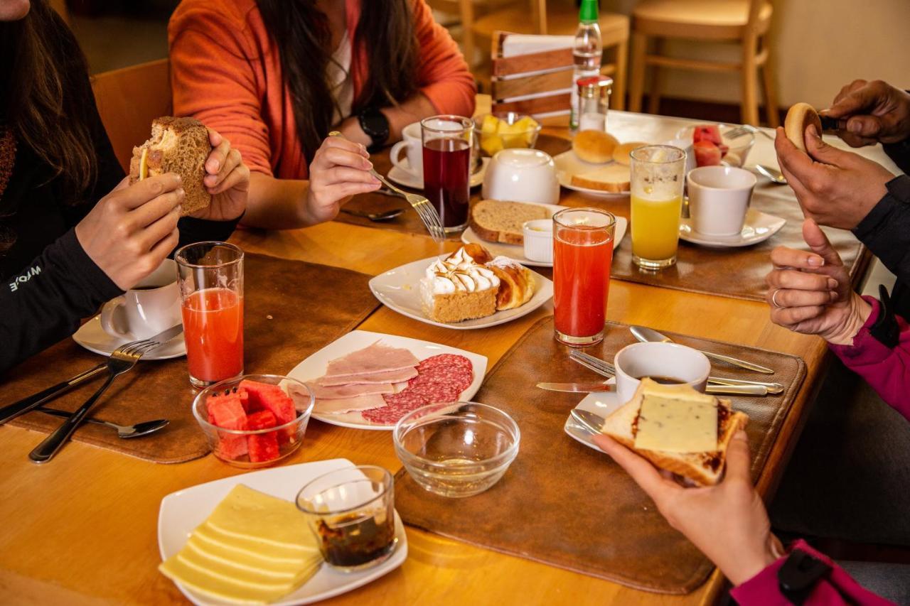ホテル Vientos Del Sur プコン エクステリア 写真
